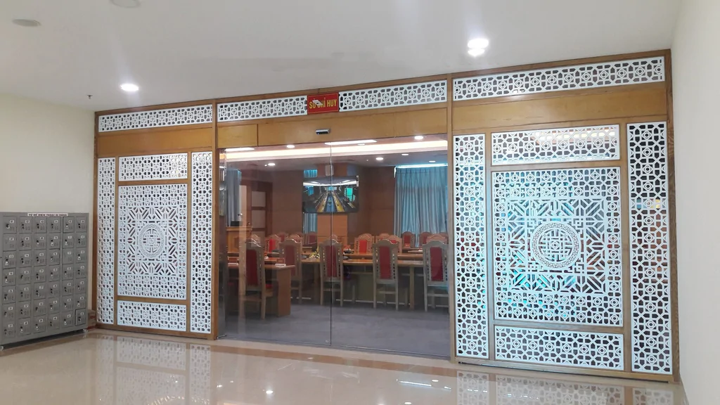 Cửa tự động trượt phát ra tiếng ồn khi đóng mở