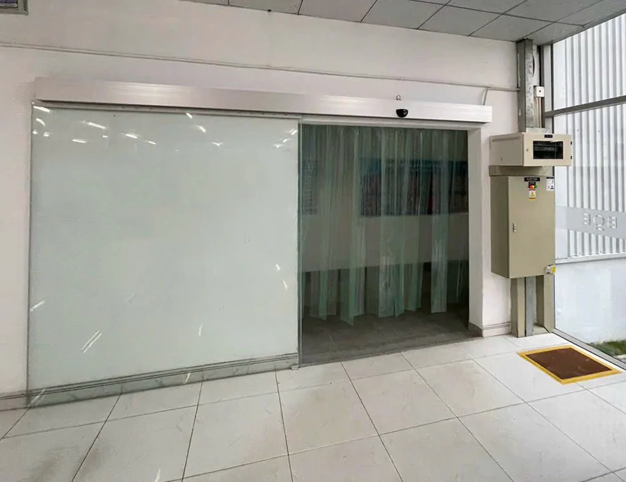 Kiểm tra và bảo trì hệ thống điện của cửa